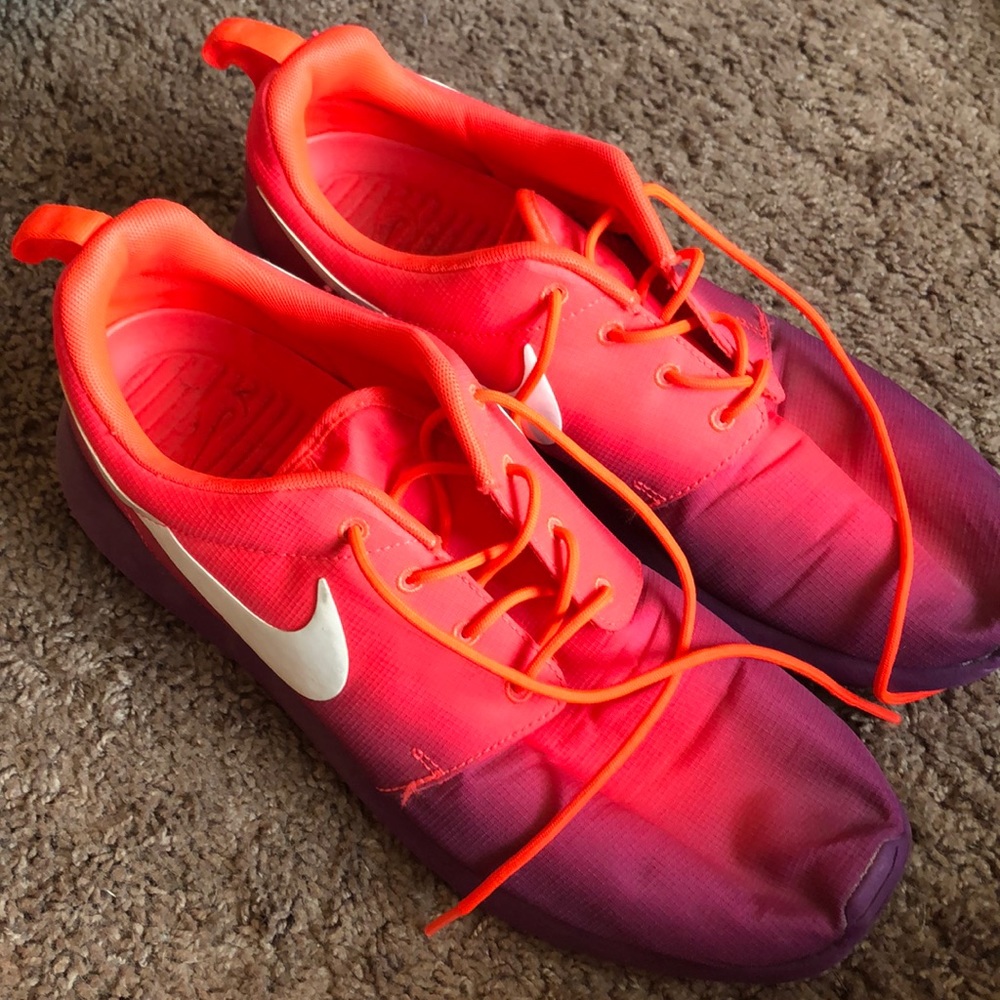 Ombré pink and purple Roshe Runs